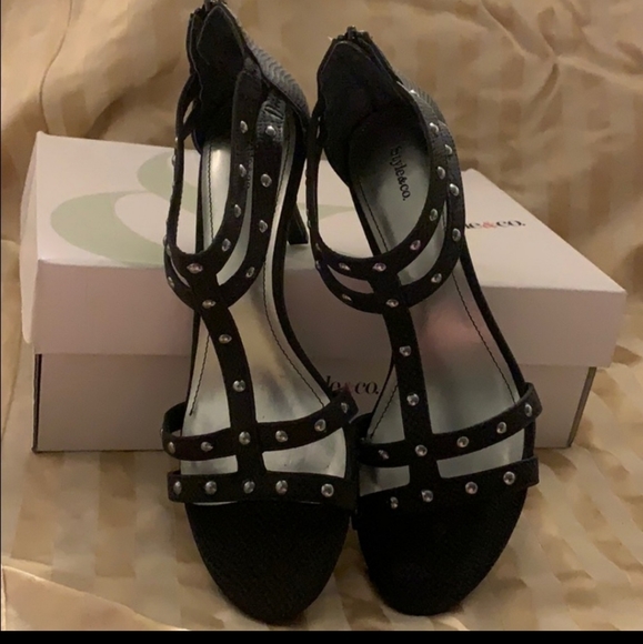 Style & Co 8.5 heels - Picture 2 of 6